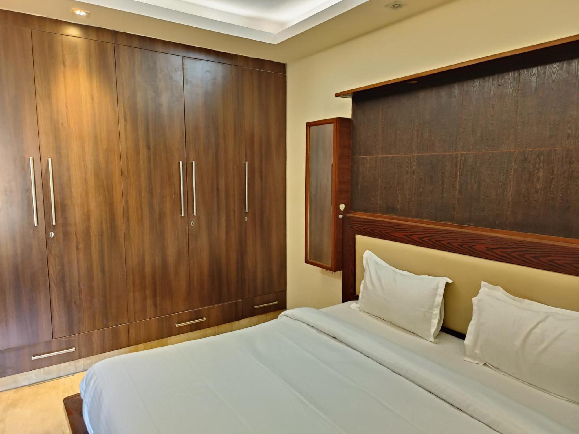 Greenleaf Apartment And Suites, Greater Kailash 1 نيودلهي المظهر الخارجي الصورة